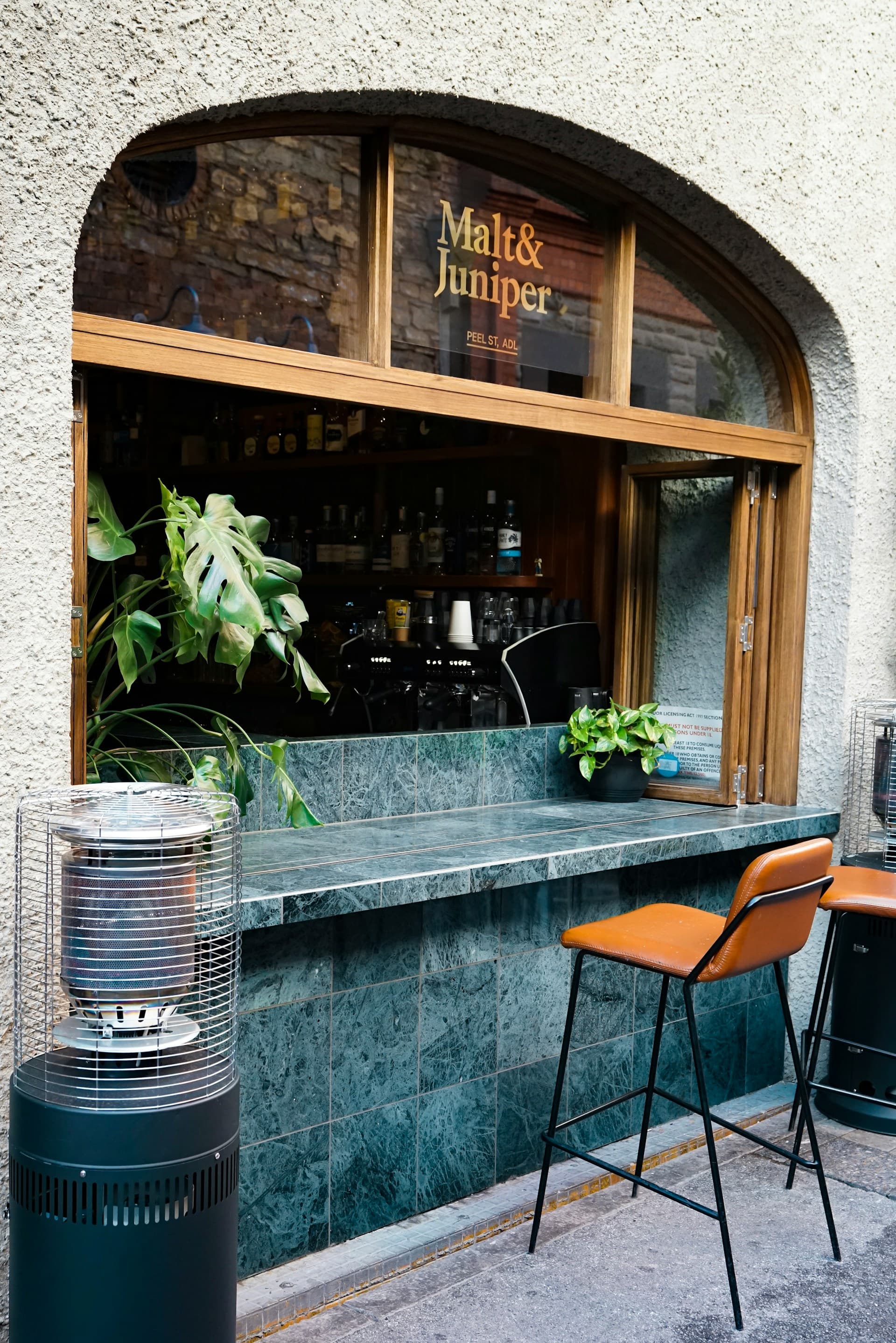 Restaurant with satisfied customers
